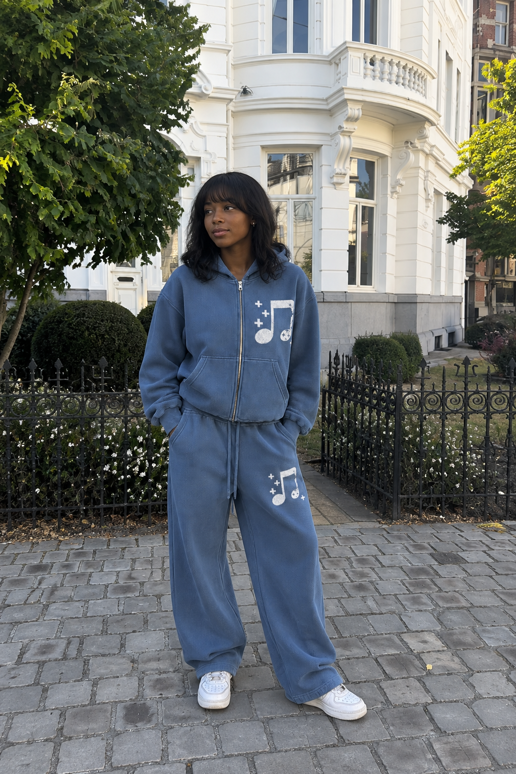 BLUE BAGGY WAFFLE MUSIC HEALS PANTS